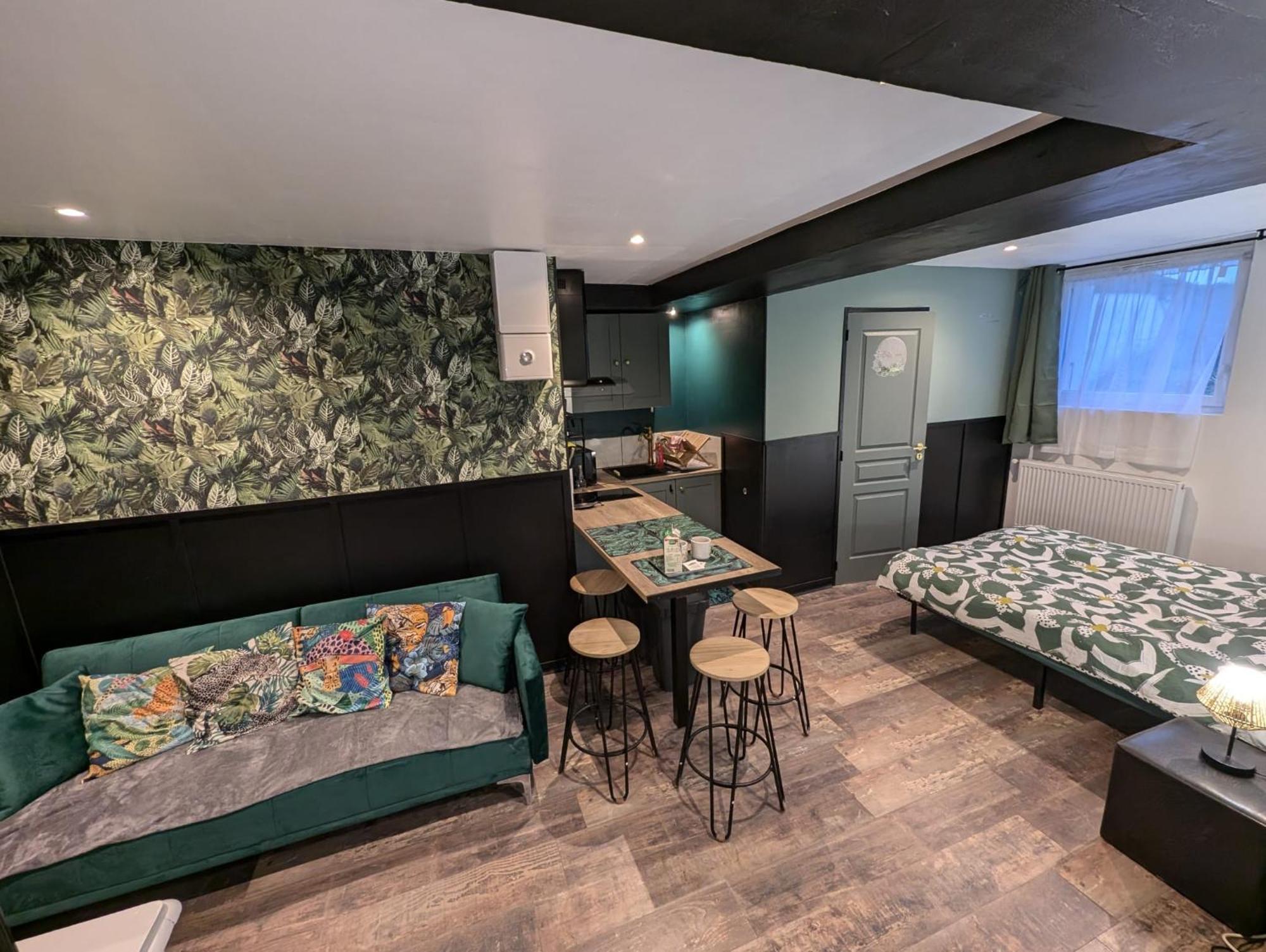 Appartement Verdoyant Au Bord Du Lac Leman Entre Evian Et Thonon Dans Une Villa Publier Zewnętrze zdjęcie