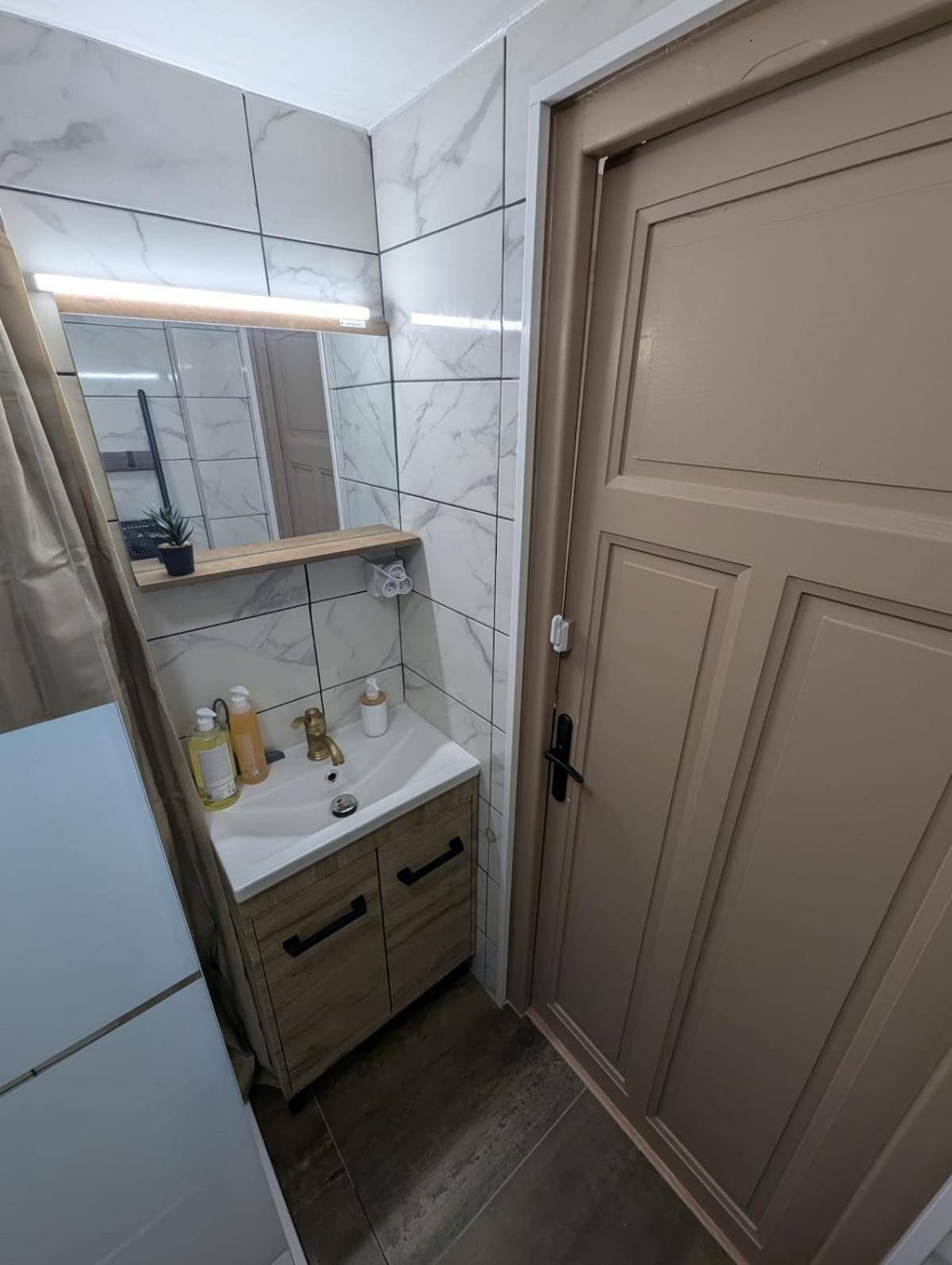 Appartement Verdoyant Au Bord Du Lac Leman Entre Evian Et Thonon Dans Une Villa Publier Zewnętrze zdjęcie